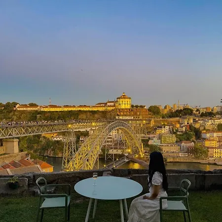 - - 5 Appartement Porto